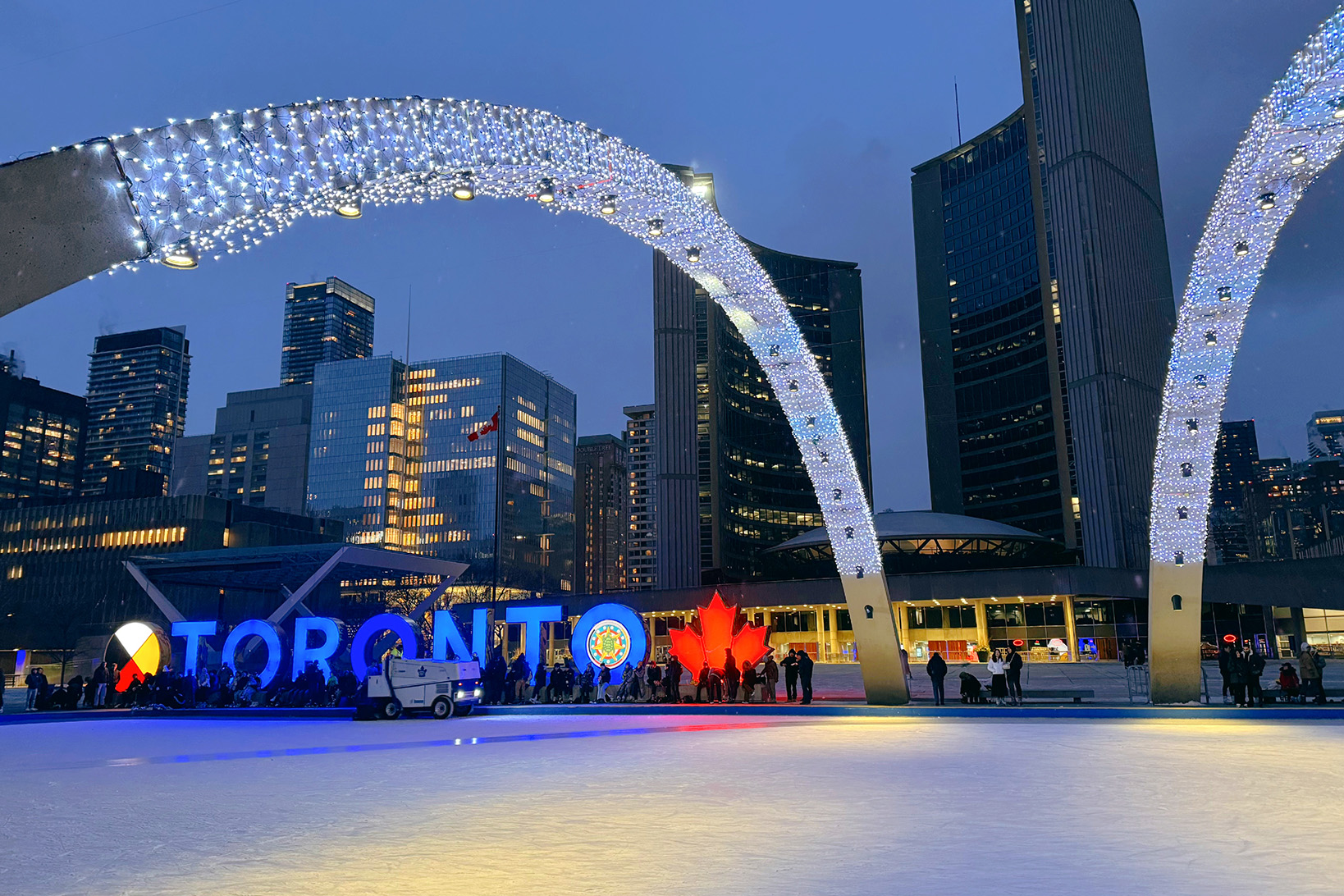 Nathan Phillips Square, Toronto